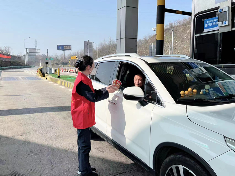 20230308302986.jpg õ·Áê¶«ÊÕ·ÑÕ¾Êշѹ㳡×ÔԸЧÀÍ1.jpg